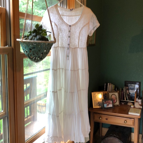 Vintage white lace dress - Picture 1 of 4
